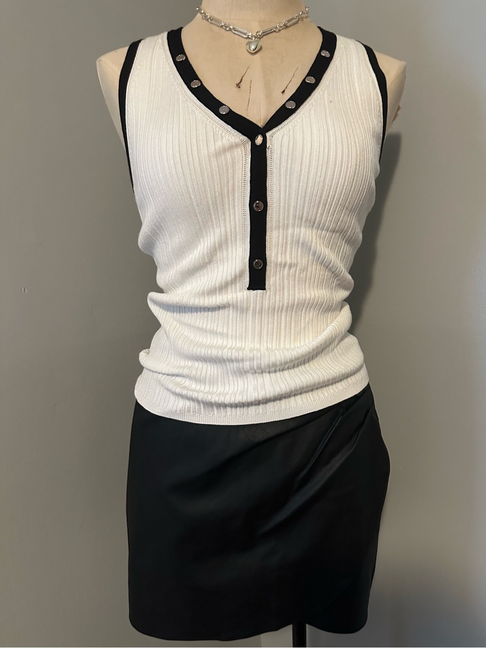 Abercrombie & Fitch Black leather mini skirt